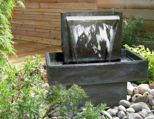 Modern Fountain - Water Wall