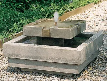 Modern Fountain - Escala
